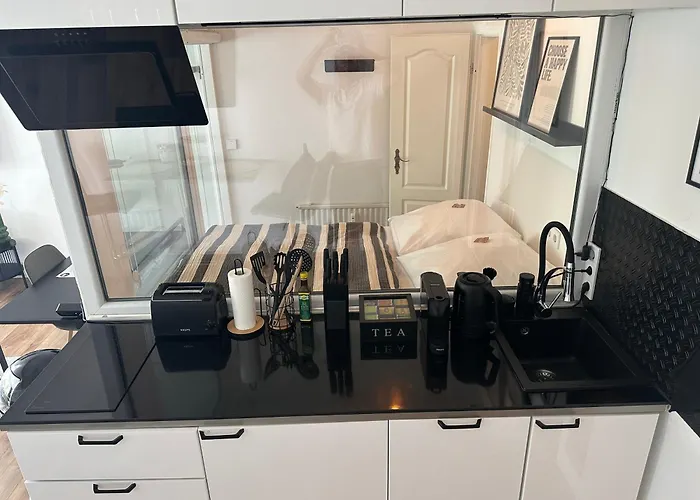Urban Studio Apartment Mit Designerbad Sehr Zentrale Lage 5 Minuten Zu Fuss In Die Innenstadt